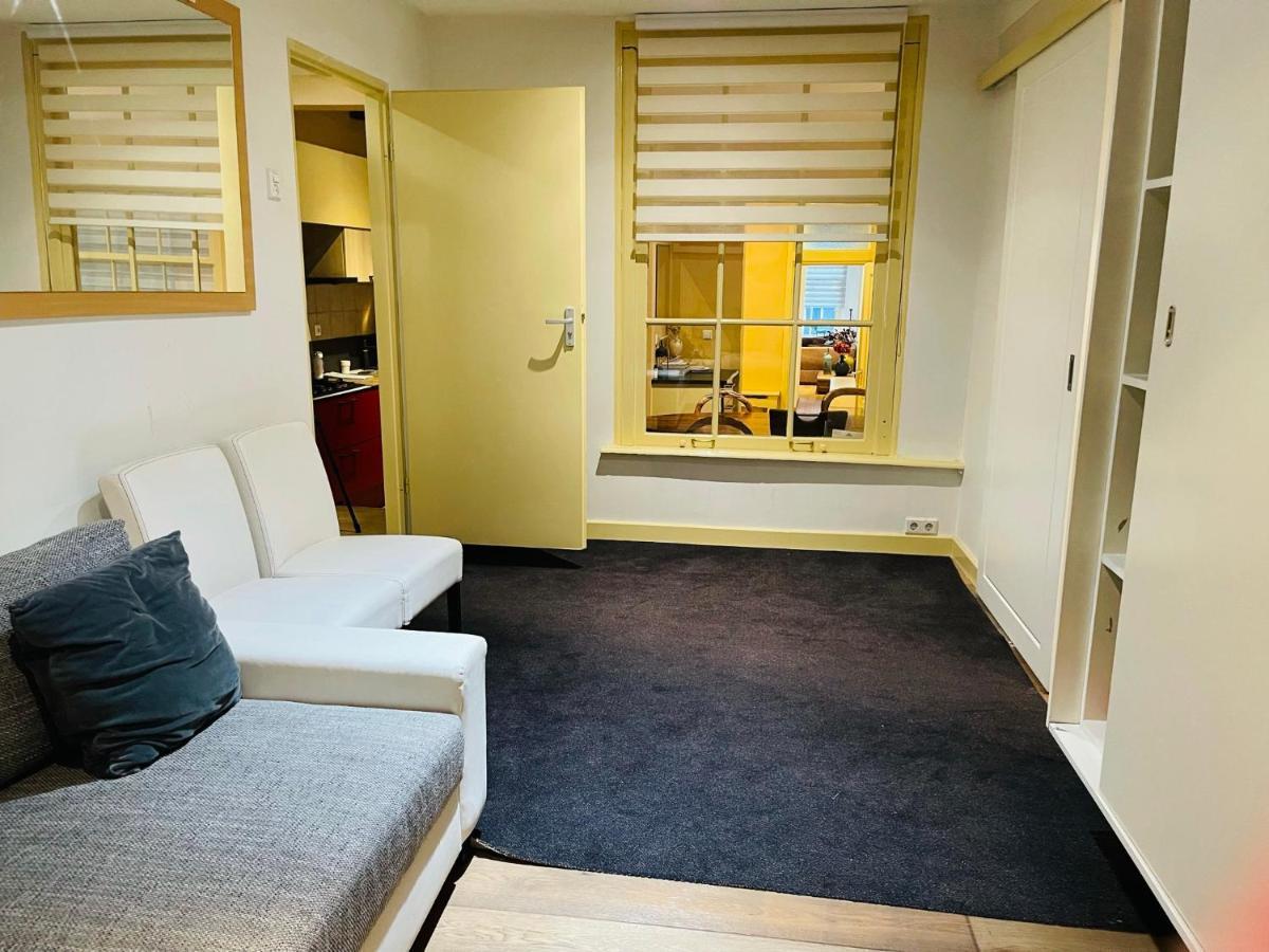 Red Light District B & B Canal View Amsterdam Bagian luar foto