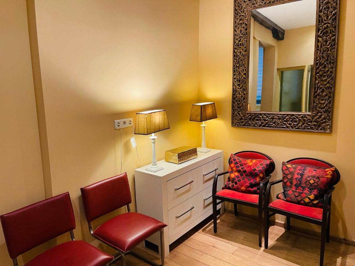 Red Light District B & B Canal View Amsterdam Bagian luar foto