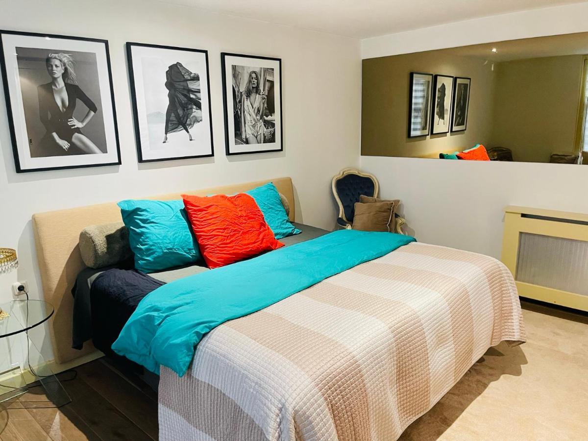 Red Light District B & B Canal View Amsterdam Bagian luar foto