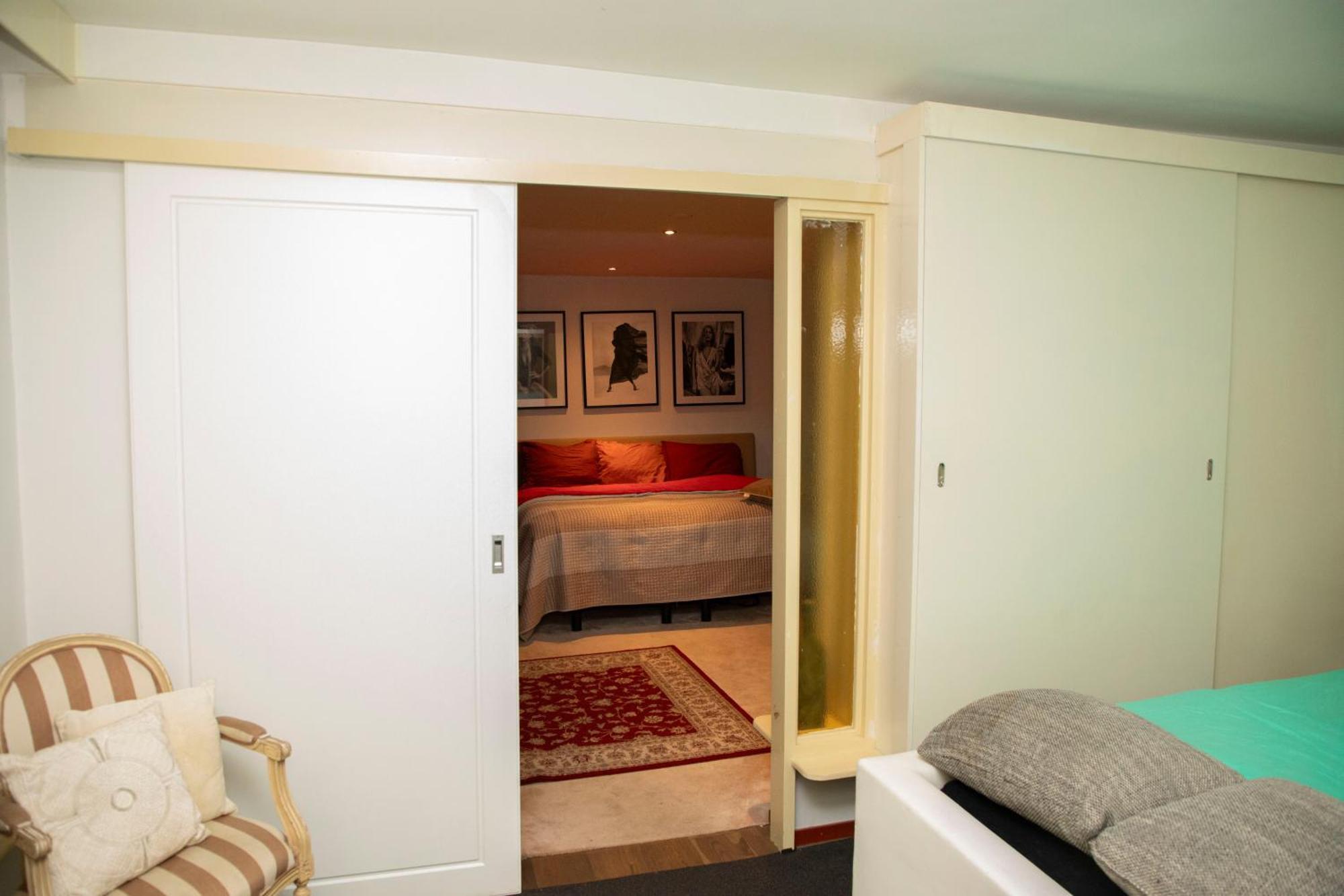Red Light District B & B Canal View Amsterdam Bagian luar foto